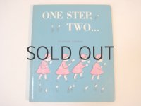 ロジャー・デュボアザン「ONE STEP, TWO...」