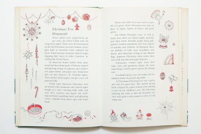画像1: 【クリスマスの絵本】ウルスラ・アーント「HOLLY, REINDEER, and COLORED LIGHTS」1971年